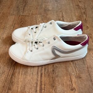 Sperry Leather White and Silver Women's Sneakers